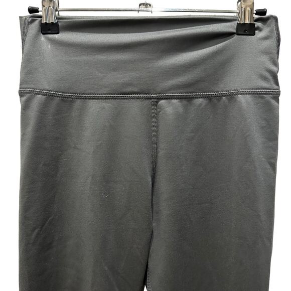 Fabletics leggings, gray no size see measurements looks like a small - Picture 3 of 11